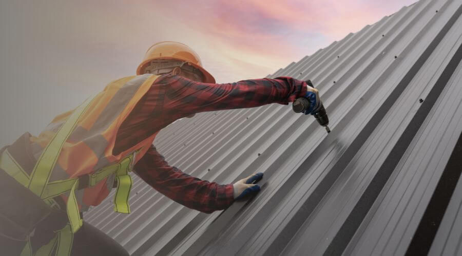 Expert Emergency Roof Repairs services in Roberts, WI